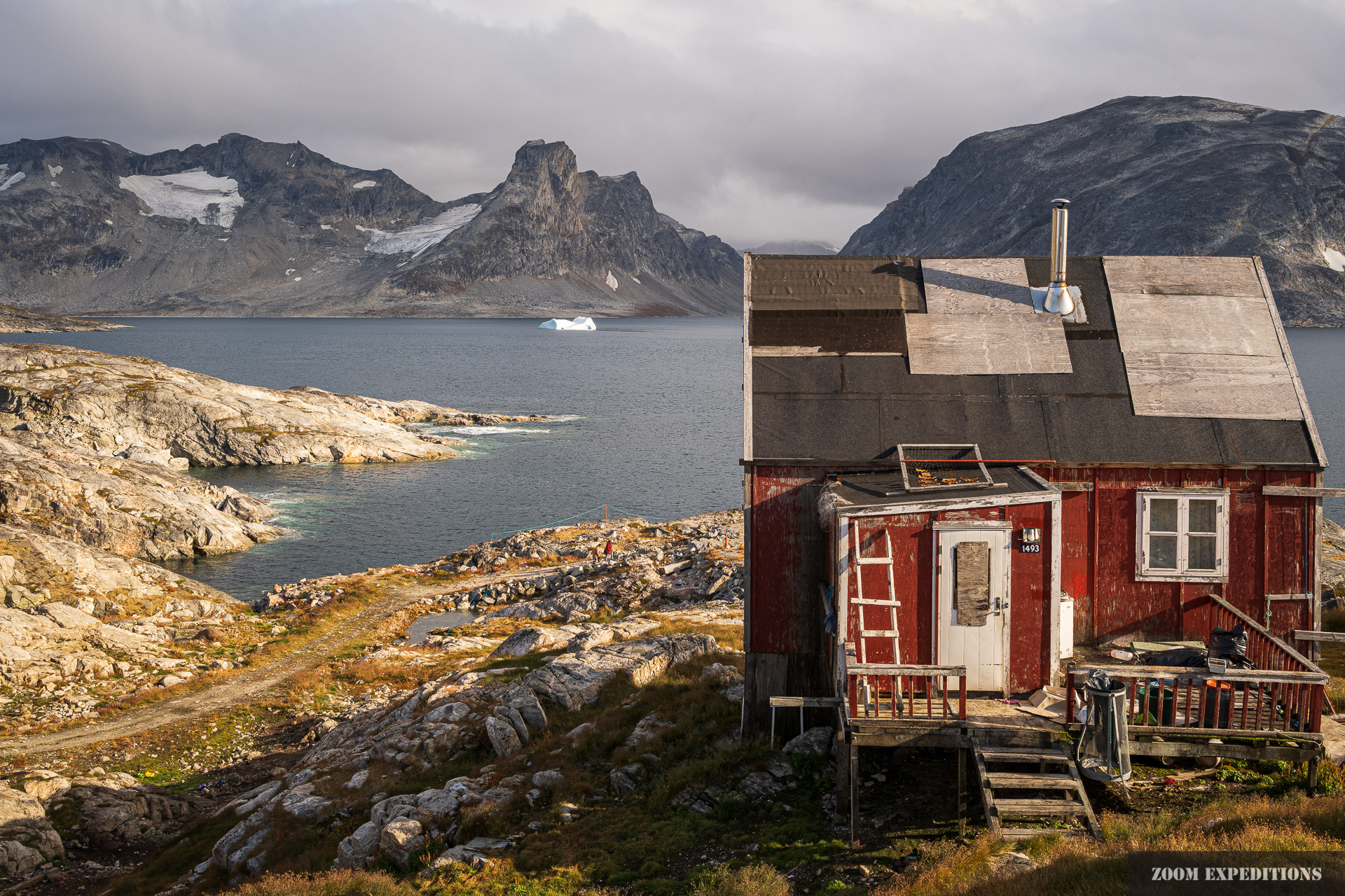 Haus am Fjord in Sermiligaaq