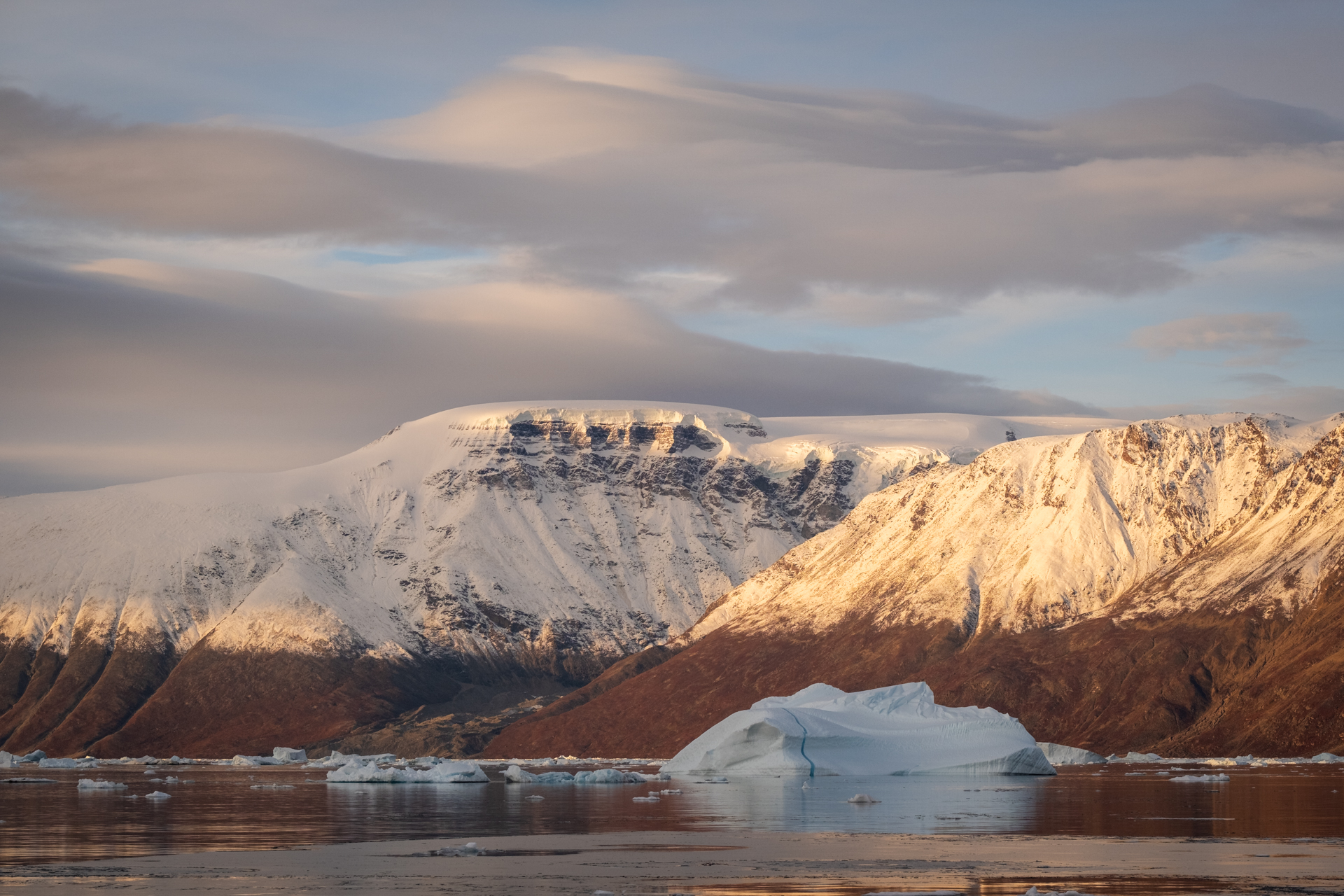 Landscape of Rødefjord in the Scoresbysund.