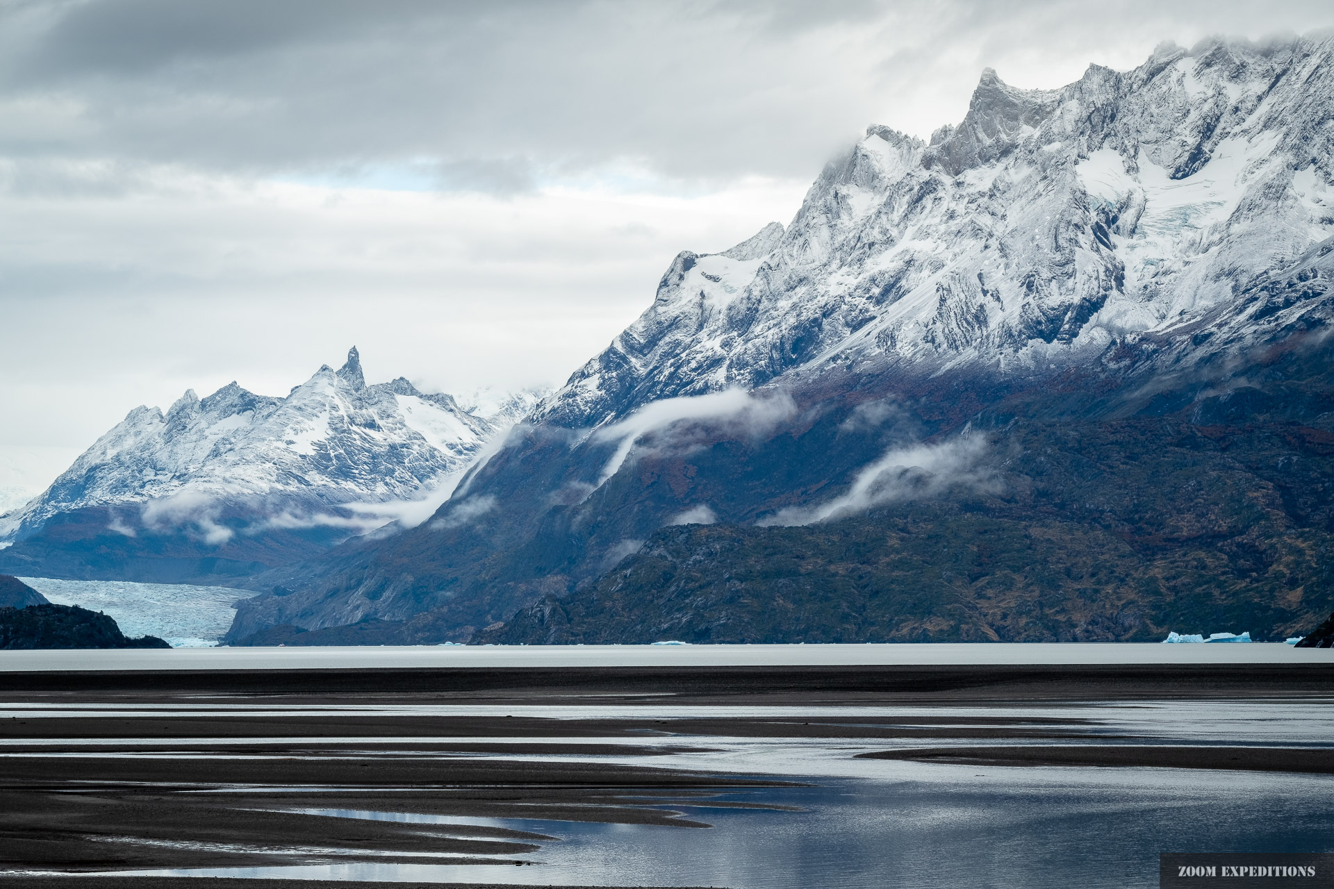 Torres del Paine_Lago Grey_Berge_Gletscher 