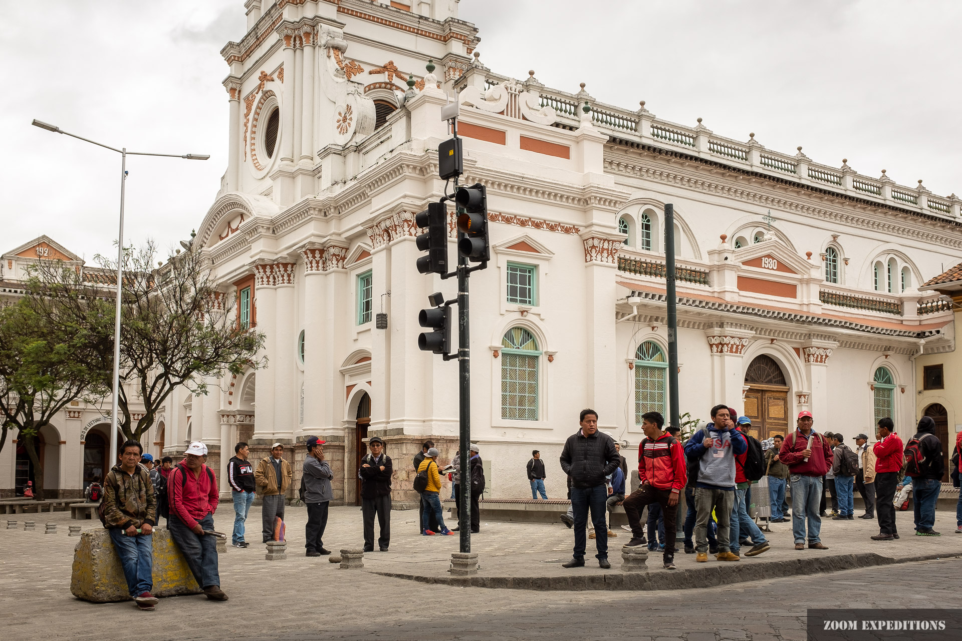 Cuenca church and pedestrians