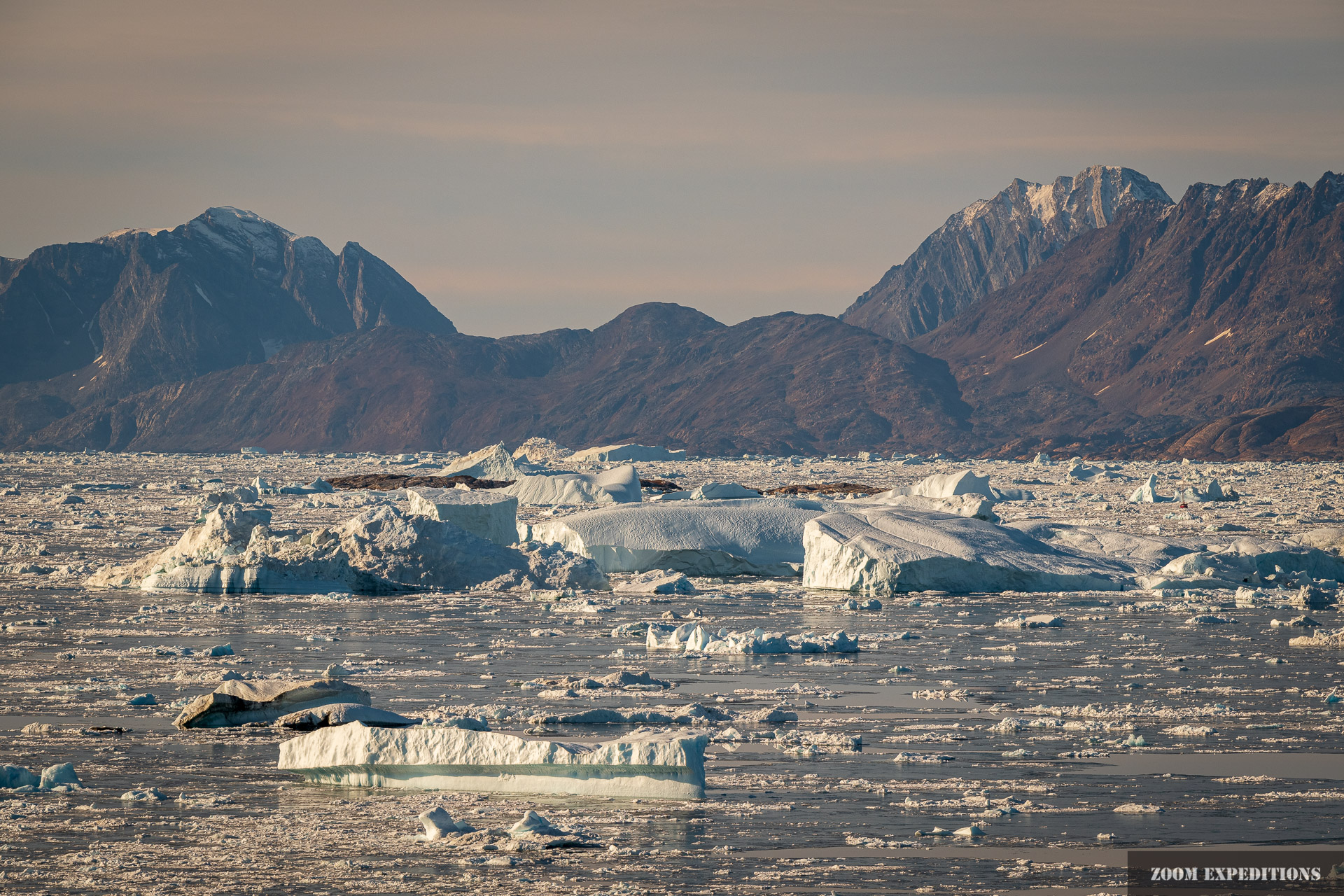 Sermilik Fjord mit Eisbergen