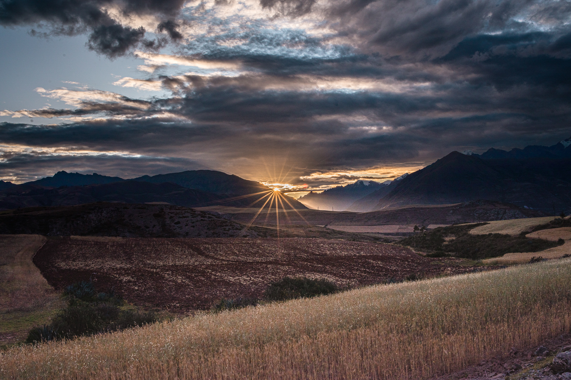 Überraschende Sonnenuntergangsstimmung - Foto von Frank Niedertubbesing