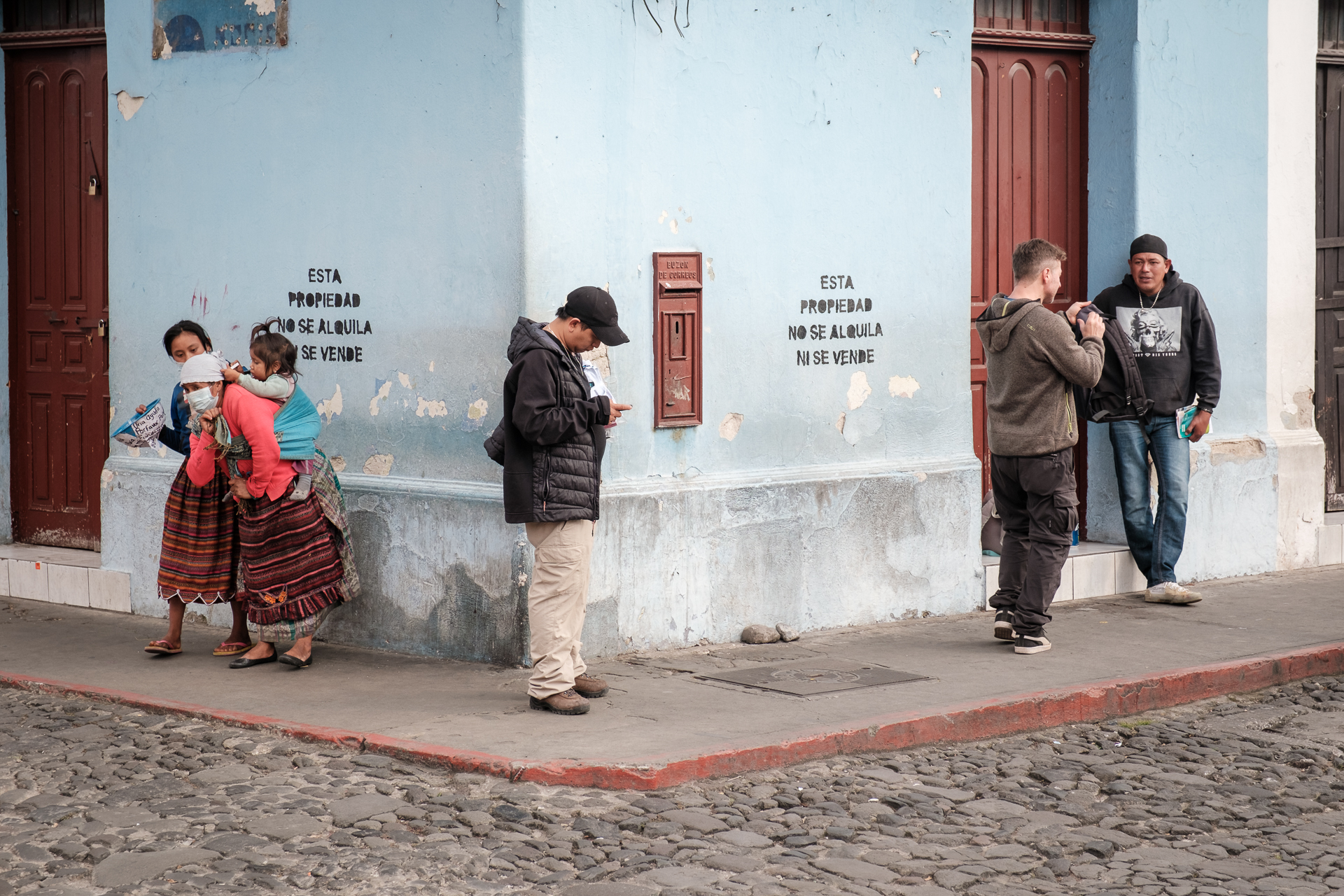 Streetlife of Antigua.